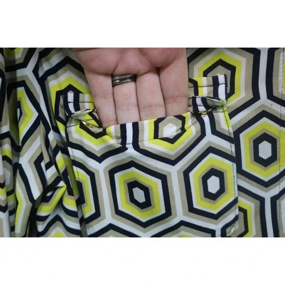 Ann Klein Full Zip Geometric Roll-Tab Sleeves Silky Top-Size Large - Picture 4 of 11